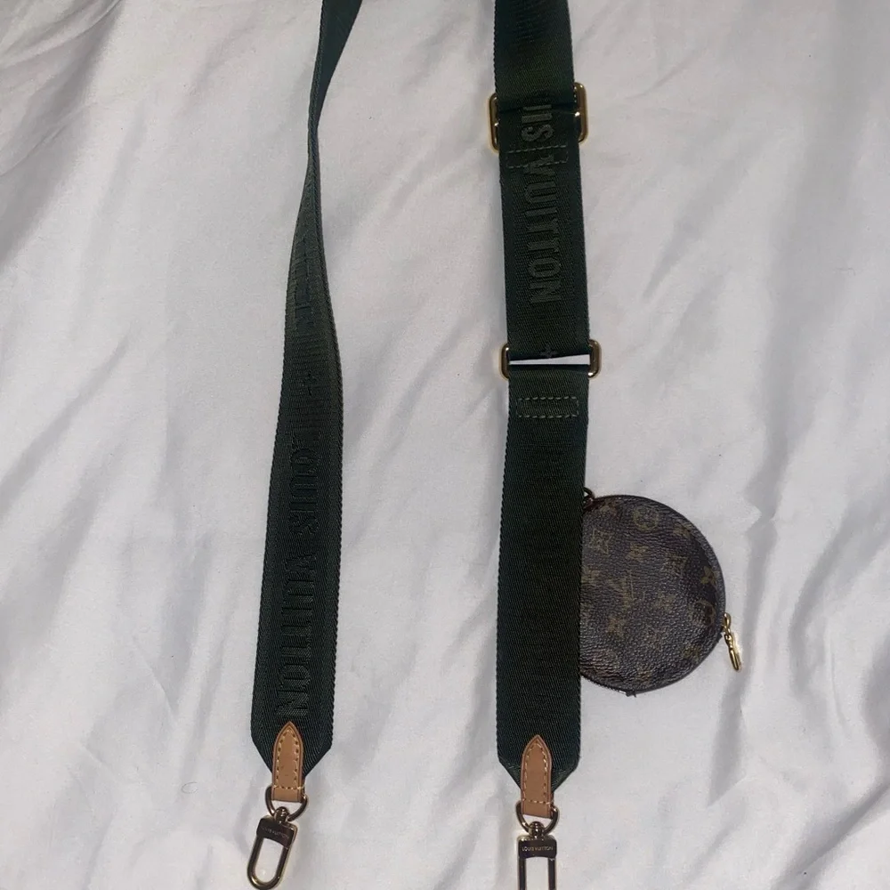 Authentic Louis Vuitton khaki nylon bandoulière - Picture 5 of 9